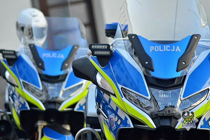 Bezpieczne weekendowe przejażdżki motocyklowe: kluczowe zasady