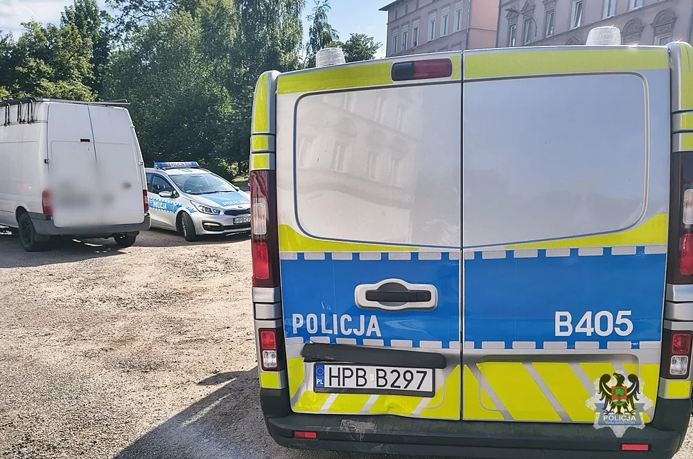 53-latek zatrzymany przez policję za jazdę mimo zakazu i cofniętych uprawnień