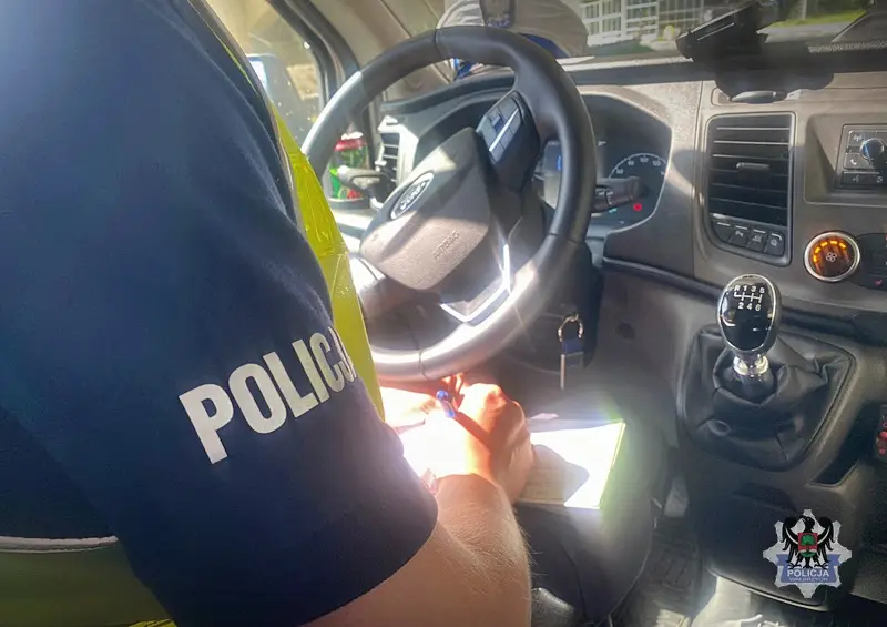 49-latek bez uprawnień do prowadzenia pojazdów zatrzymany przez policję