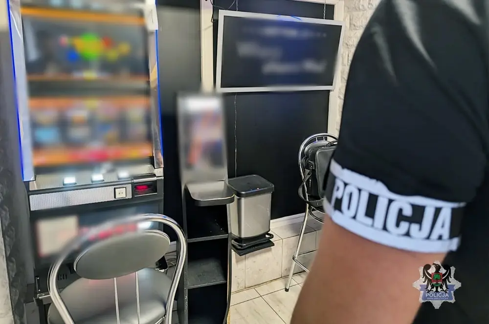 Przejęcie siedmiu nielegalnych automatów do gier przez wałbrzyskich policjantów i celników