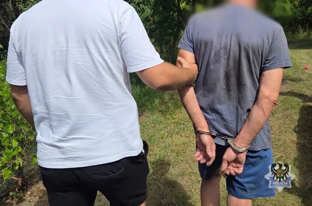 Zatrzymanie czwórki poszukiwanych przez policję w Wałbrzychu i Głuszycy