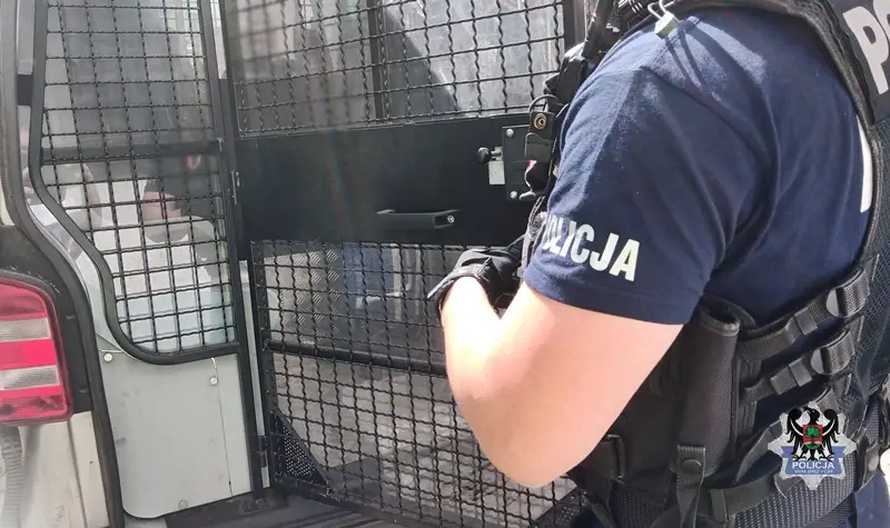 Dwie osoby poszukiwane zatrzymane przez wałbrzyską policję