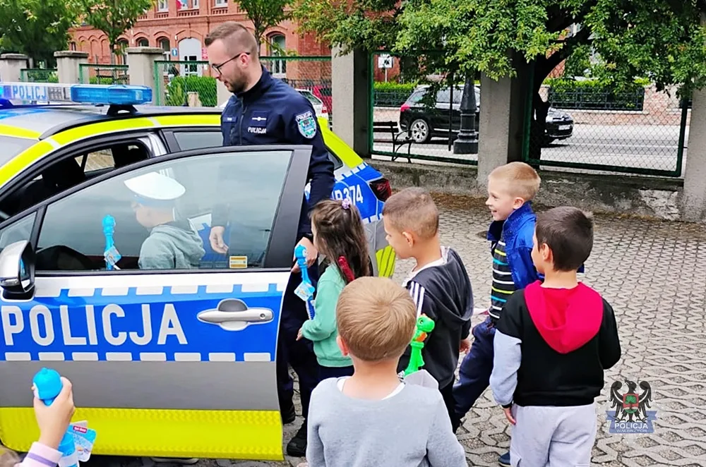 Wałbrzyscy policjanci uczestniczyli w festynach z okazji Dnia Dziecka