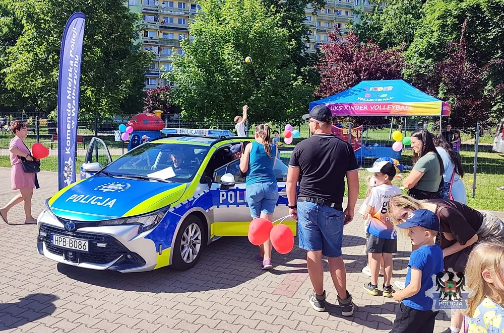 Wałbrzyscy policjanci obchodzili Dzień Dziecka z najmłodszymi
