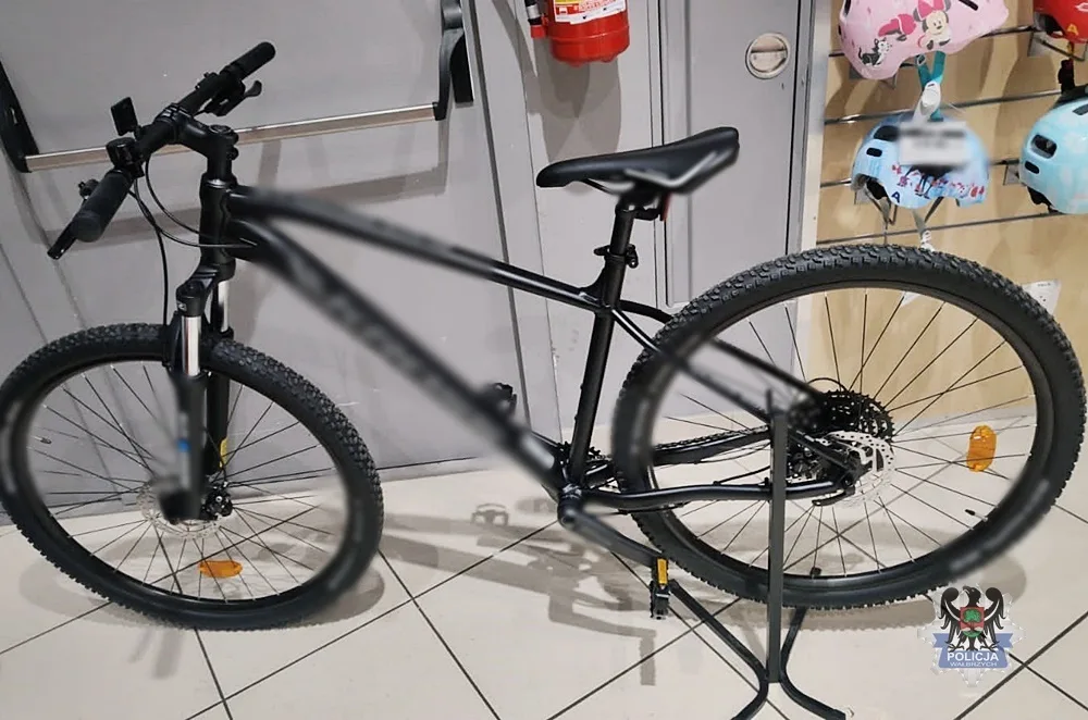 Policjanci z Wałbrzycha odzyskali skradziony rower, zatrzymując 18-latka