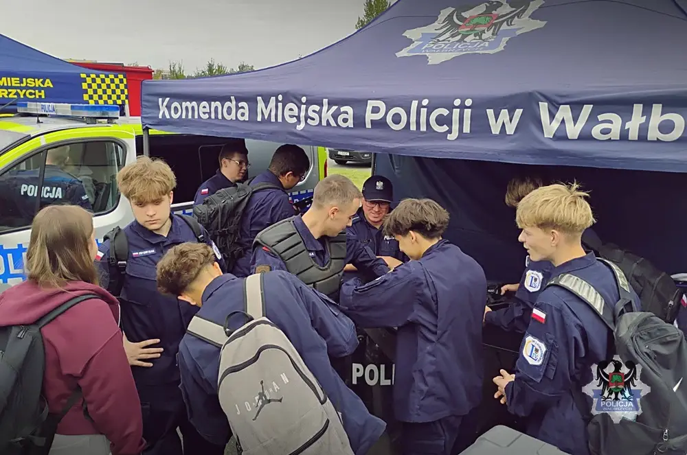 Festyn „Bliżej Munduru” w Wałbrzychu z udziałem służb mundurowych
