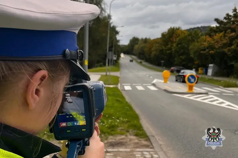 Trwają policyjne działania „Prędkość” w Wałbrzychu i powiecie wałbrzyskim