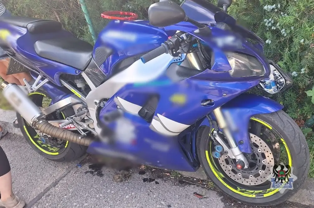 Wypadek motocykla w Głuszycy, policja apeluje o ostrożność