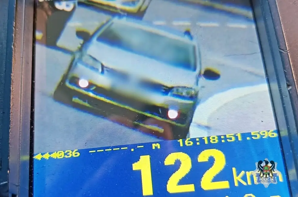 Kierowca z Czech zatrzymany za prędkość 122 km/h w strefie 70 km/h
