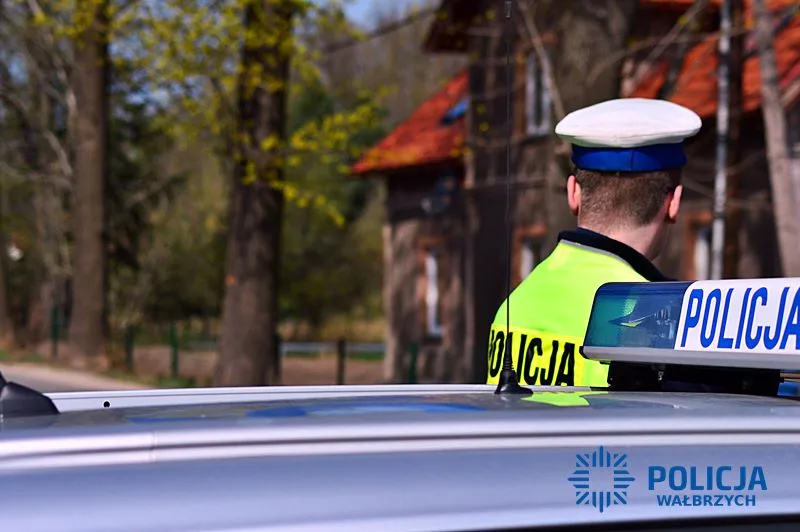 Zatrzymany za jazdę pomimo zakazu sądowego i cofniętych uprawnień