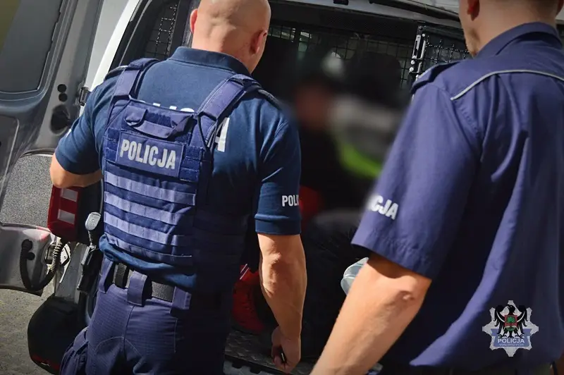 Sześcioro poszukiwanych zatrzymanych przez policję